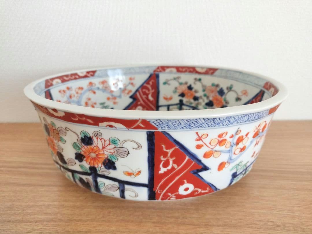 お値下げしました、古伊万里　色絵　梅・菊・蝶紋大鉢