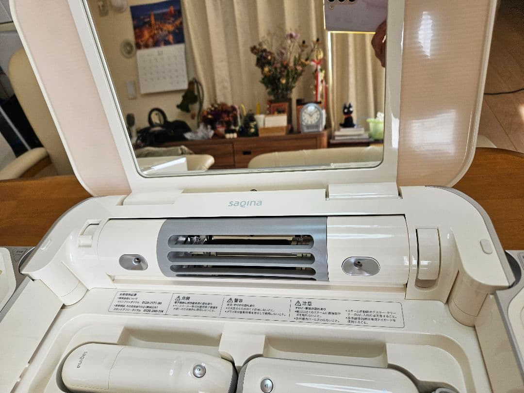 SAQINA BIJOU 美顔器　使用回数３回　新品同様みどりさくらこ