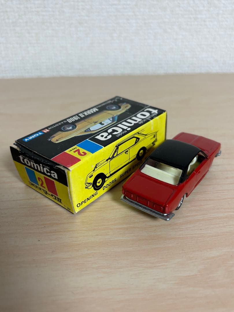 トミカ　黒箱　2　コロナマークII1900ハードトップ　日本製