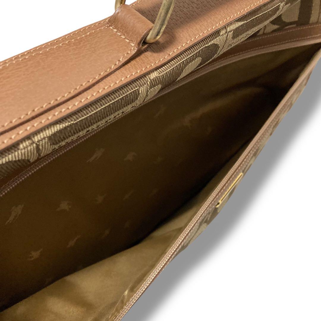 【極美品】激レア　バーバリー　ガーメントバッグ　スーツケース　ロゴ柄　入手困難品