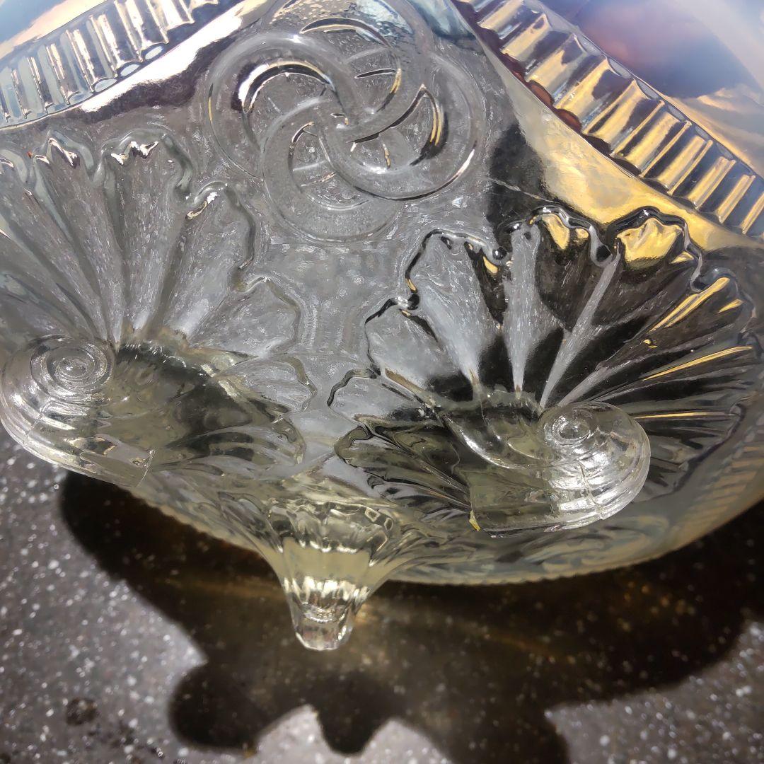 ノースウッド　ラッフルデイジーバンド オパールセント　スクロール飾り脚付きボウル