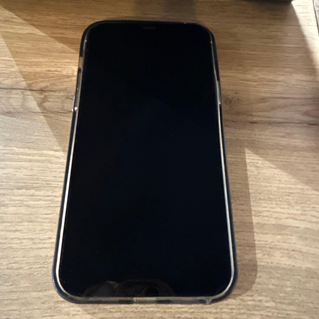iPhone 12 Pro Max シルバー 256GB ケース、フィルム付き