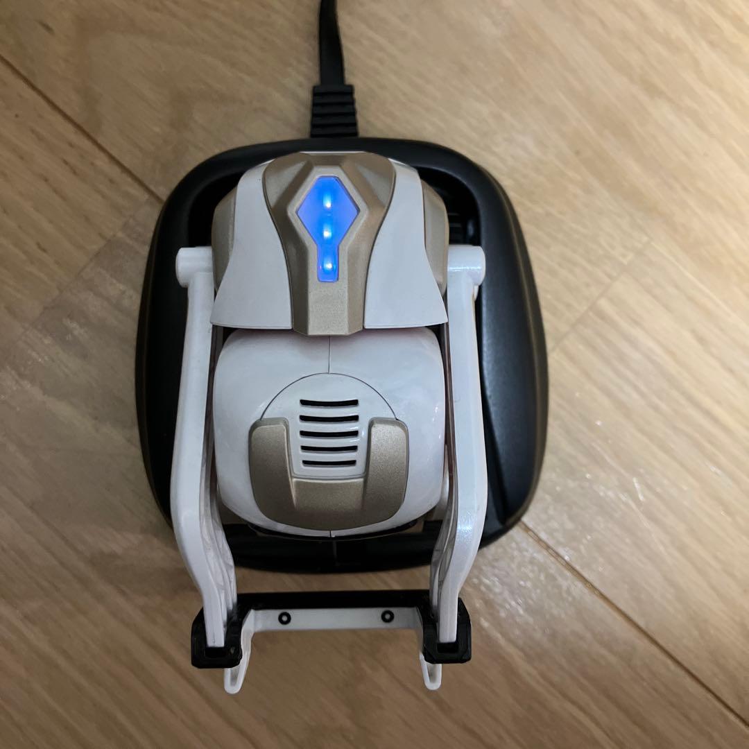 Cozmo プログラミングロボット