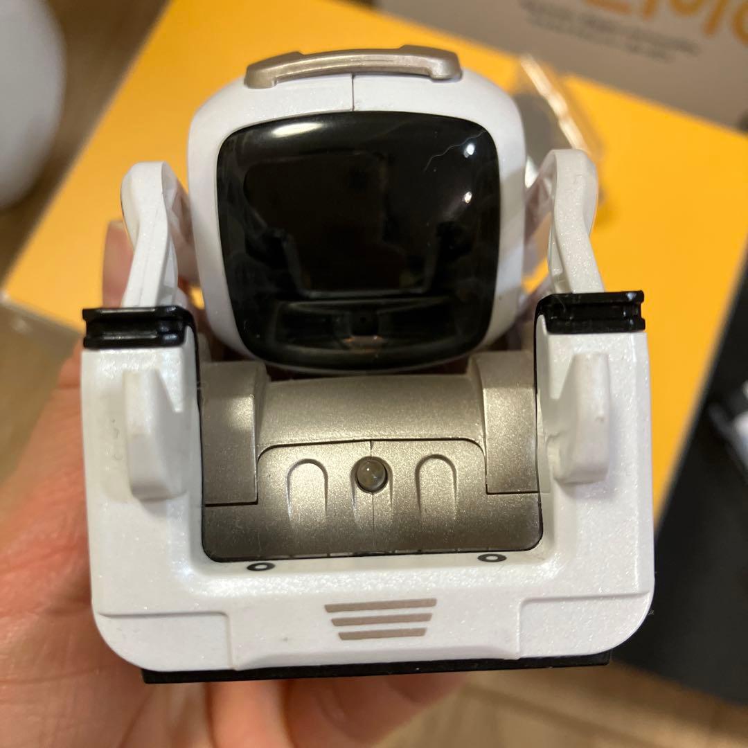 Cozmo プログラミングロボット