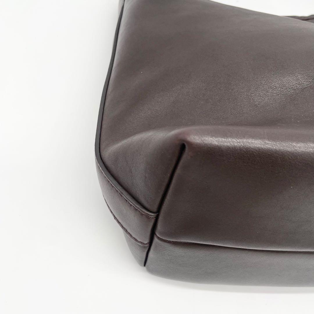 美品　HIROFU ワンショルダーバッグ　レザー　ブラウン　チャーム付