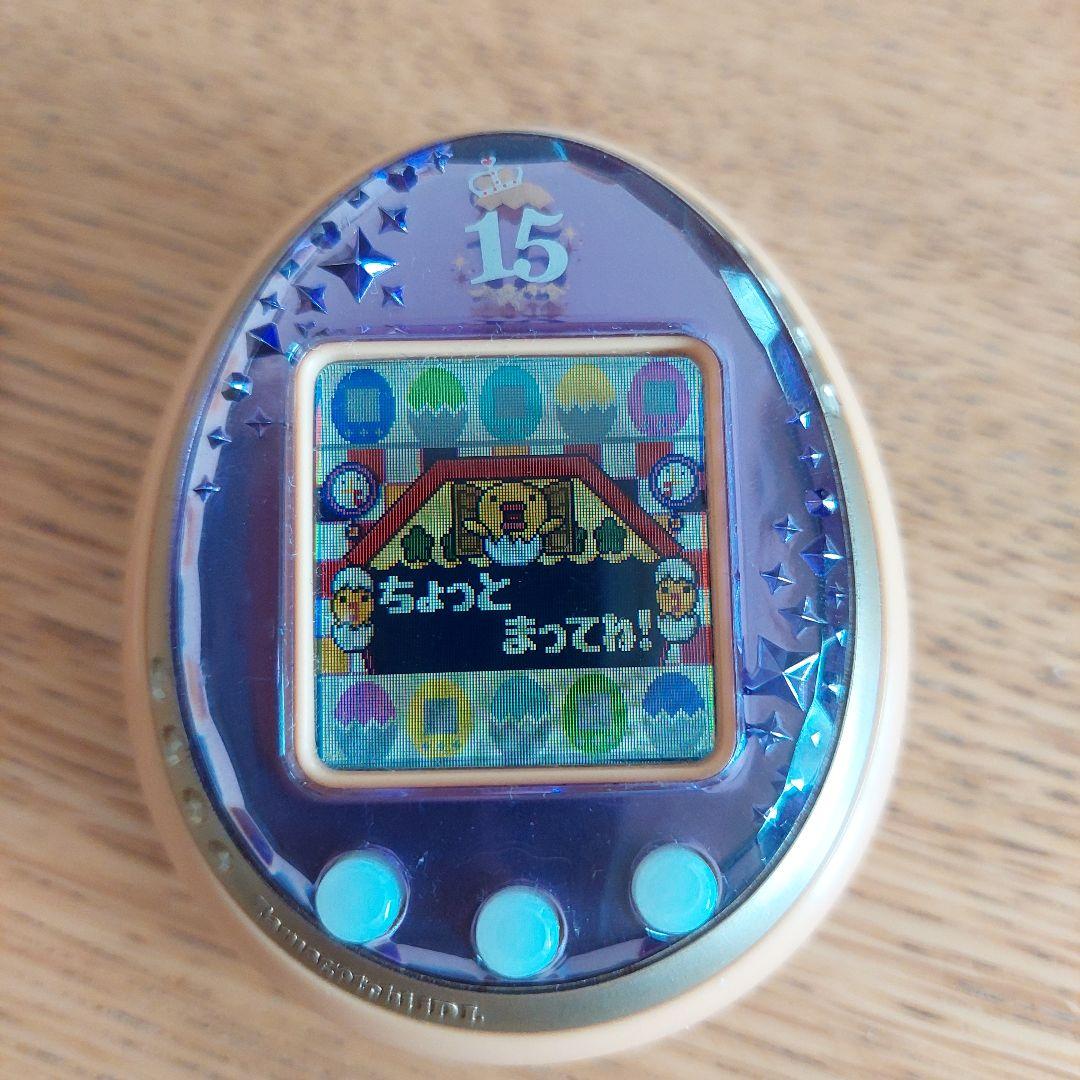 たまごっち15th Anniversary ver.　ロイヤルピンク