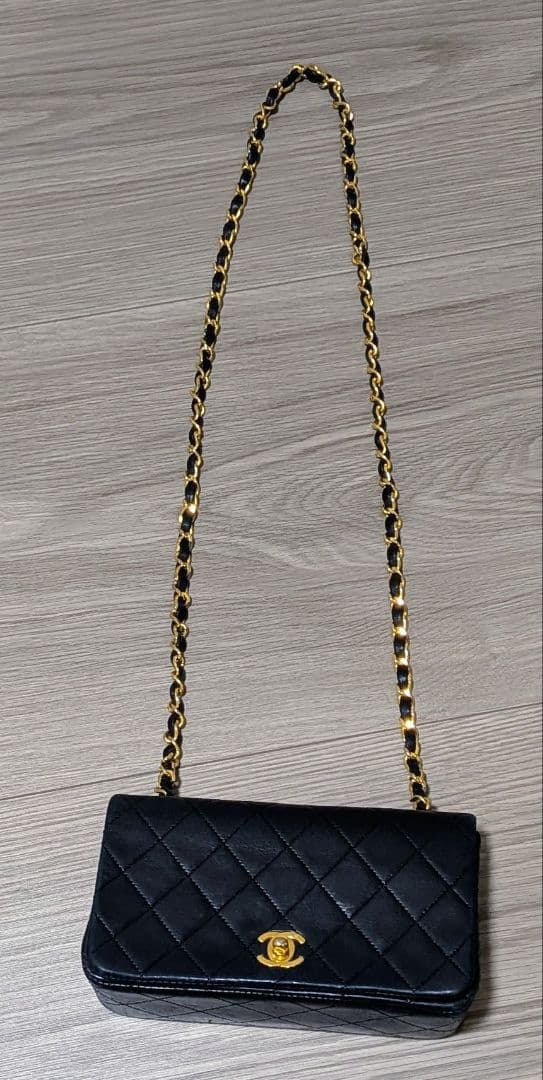 ド*ン様 CHANEL シャネル マトラッセ チェーンショルダーバッグ ラムスキ