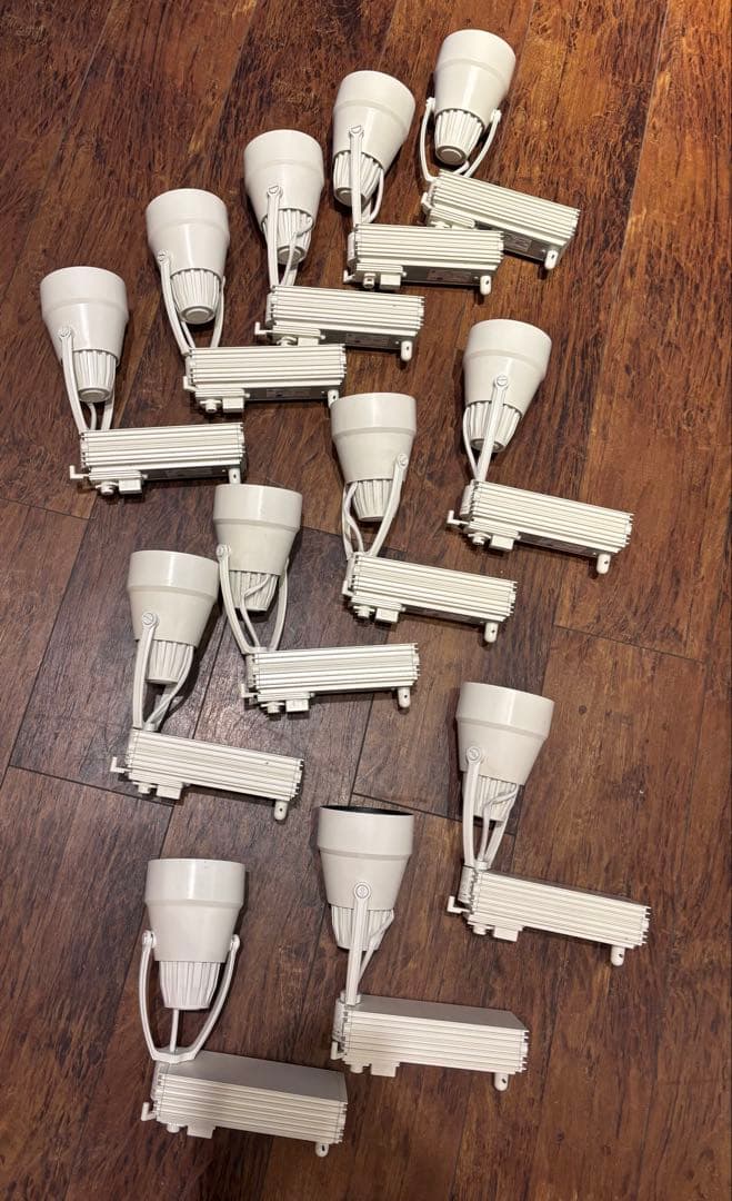 ホワイトLEDスポットライト 12個セット