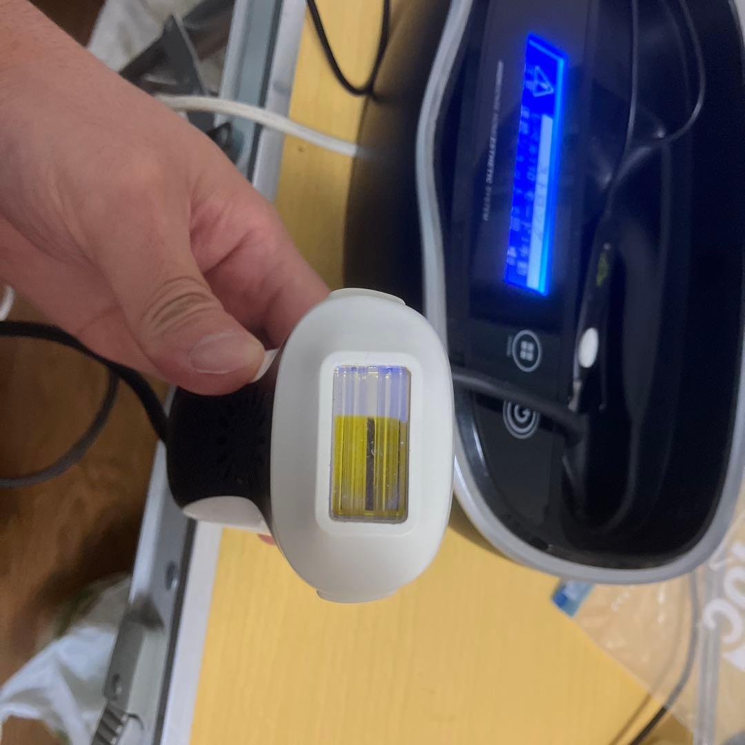 ケノン脱毛器 8.0 眉毛脱毛器付　ストロングカートリッジ付き