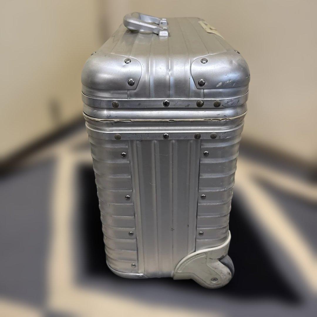 リモア パイロット シルバー アルミ キャリーケース