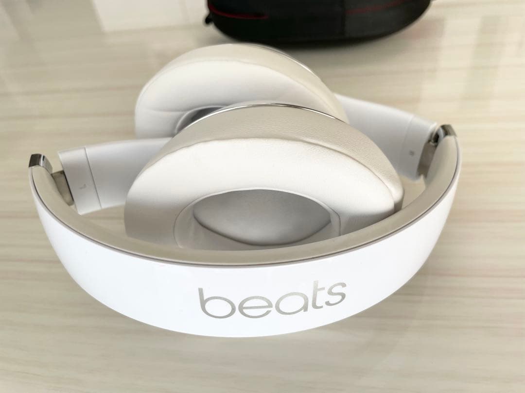 Beats Studio Wireless ホワイト