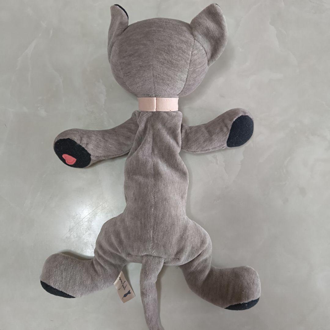 レア　ぬいぐるみ　モンスイユ　猫　ねこ　グレー　シャム猫　手にハートのワッペン