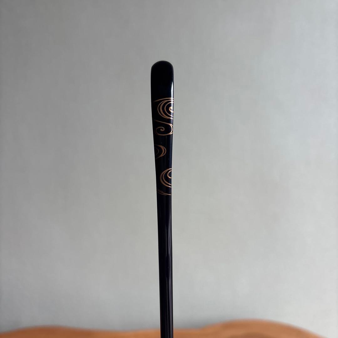 茶杓 銘「清流」 大徳寺松長剛山 水蒔絵茶杓 竹筒 木箱入り