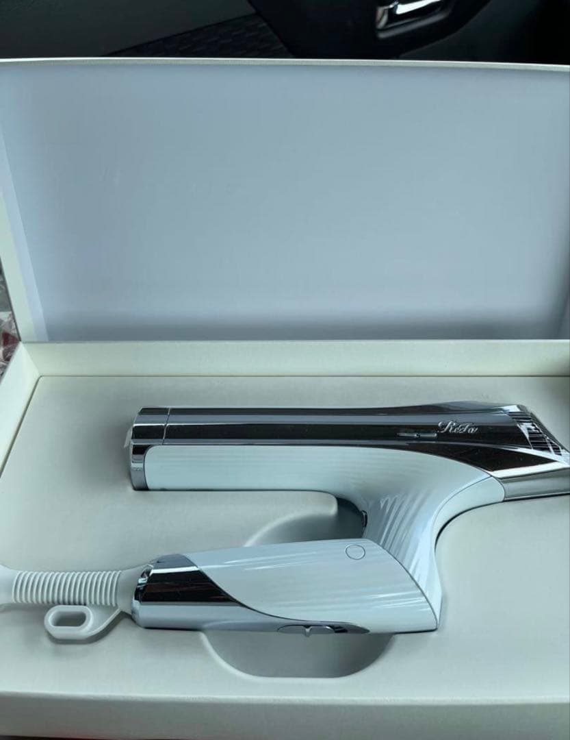 新品　未使用リファドライヤースマートS +