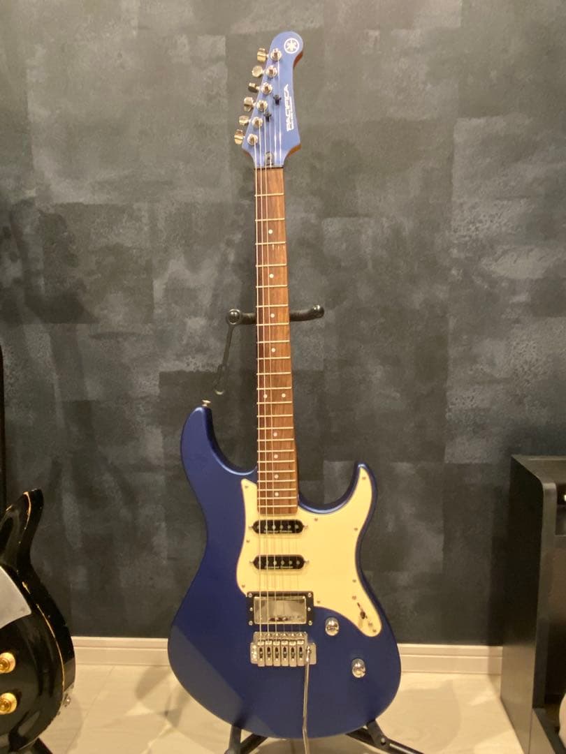 ギター YAMAHA PAC612 VIIX