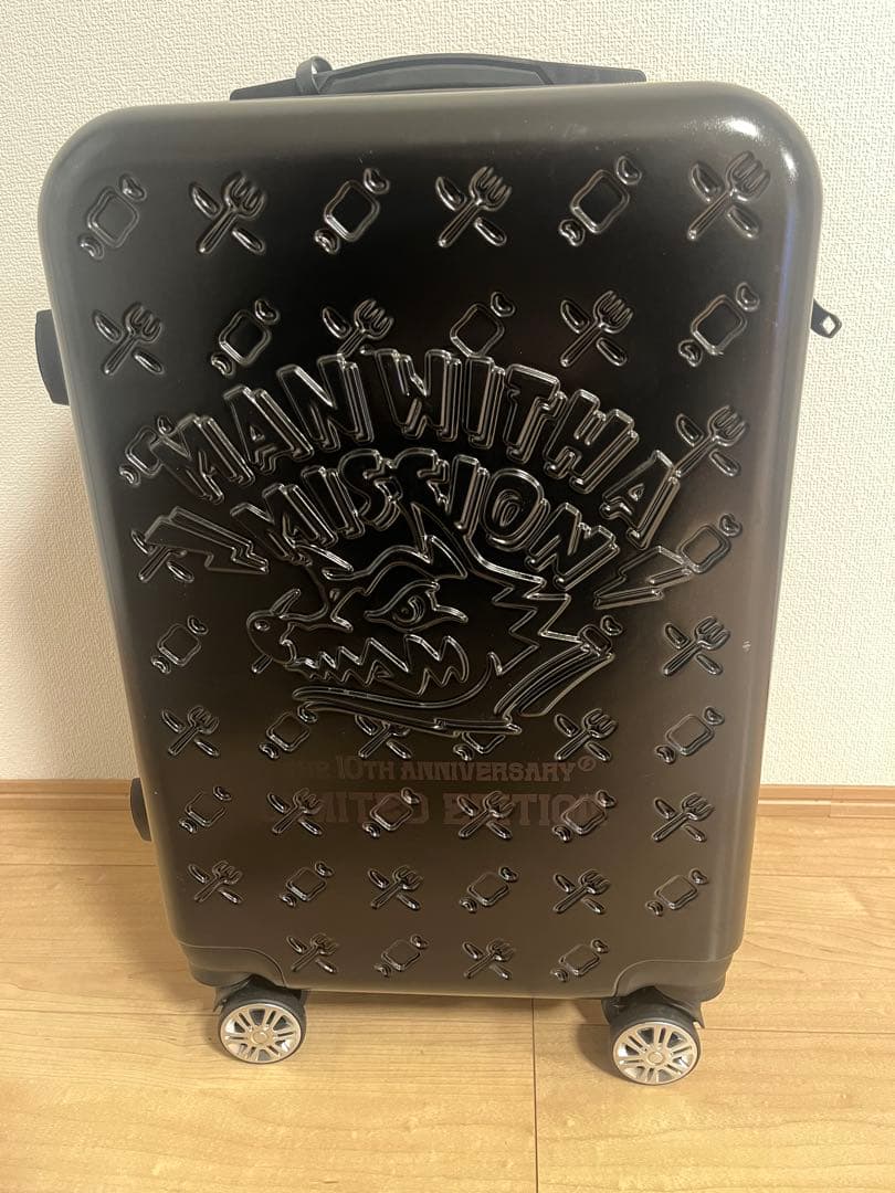 マンウィズ　スーツケース