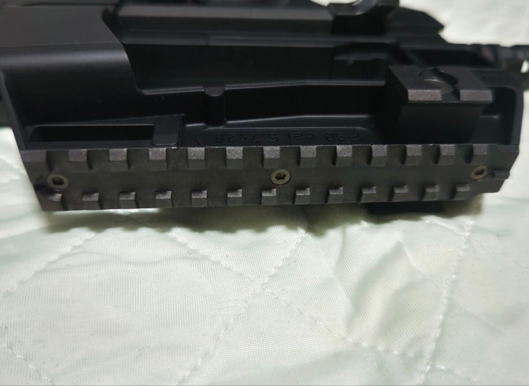 東京マルイP-90+ プラス電動ガン