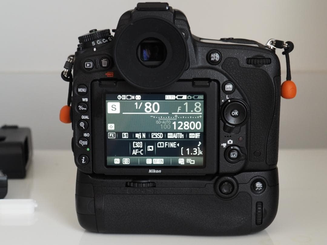 Nikon D750 バッテリーパックのセット