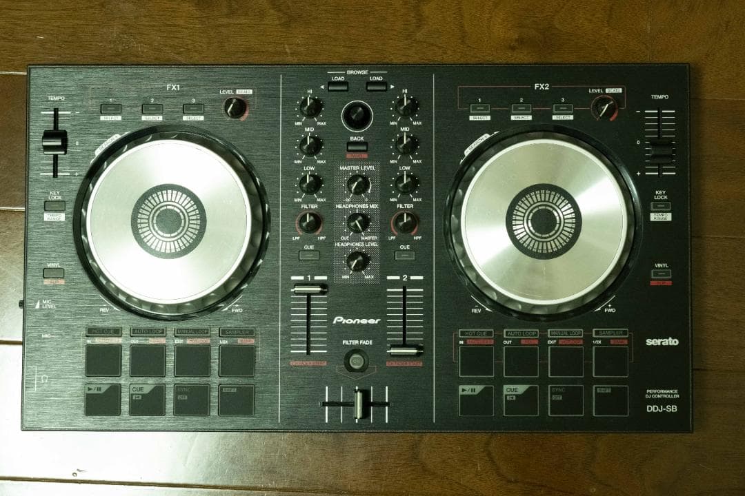 Pioneer DDJ-SB Serato DJコントローラー