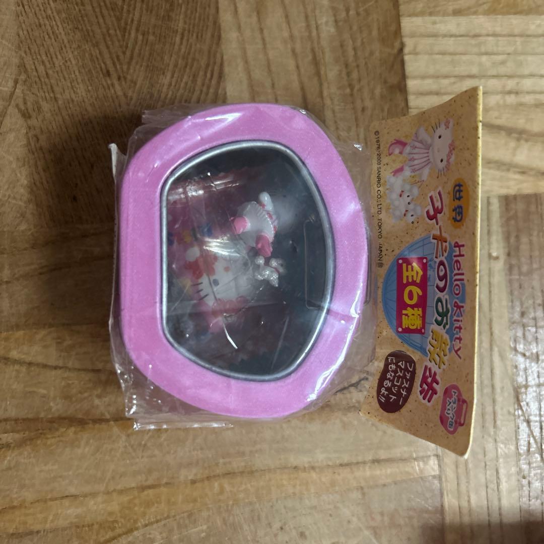 d*9様 ハローキティ 子犬のお散歩　5種類