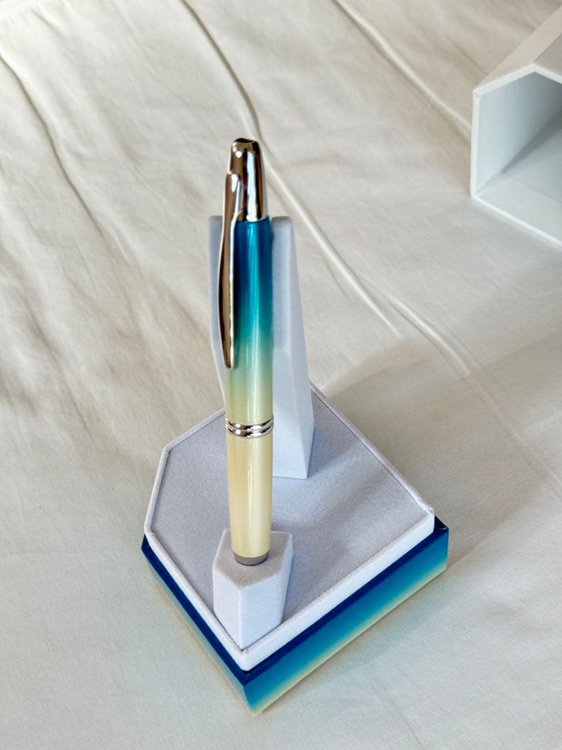 【M・中字】PILOT パイロット キャップレス 2024 限定　シーショア