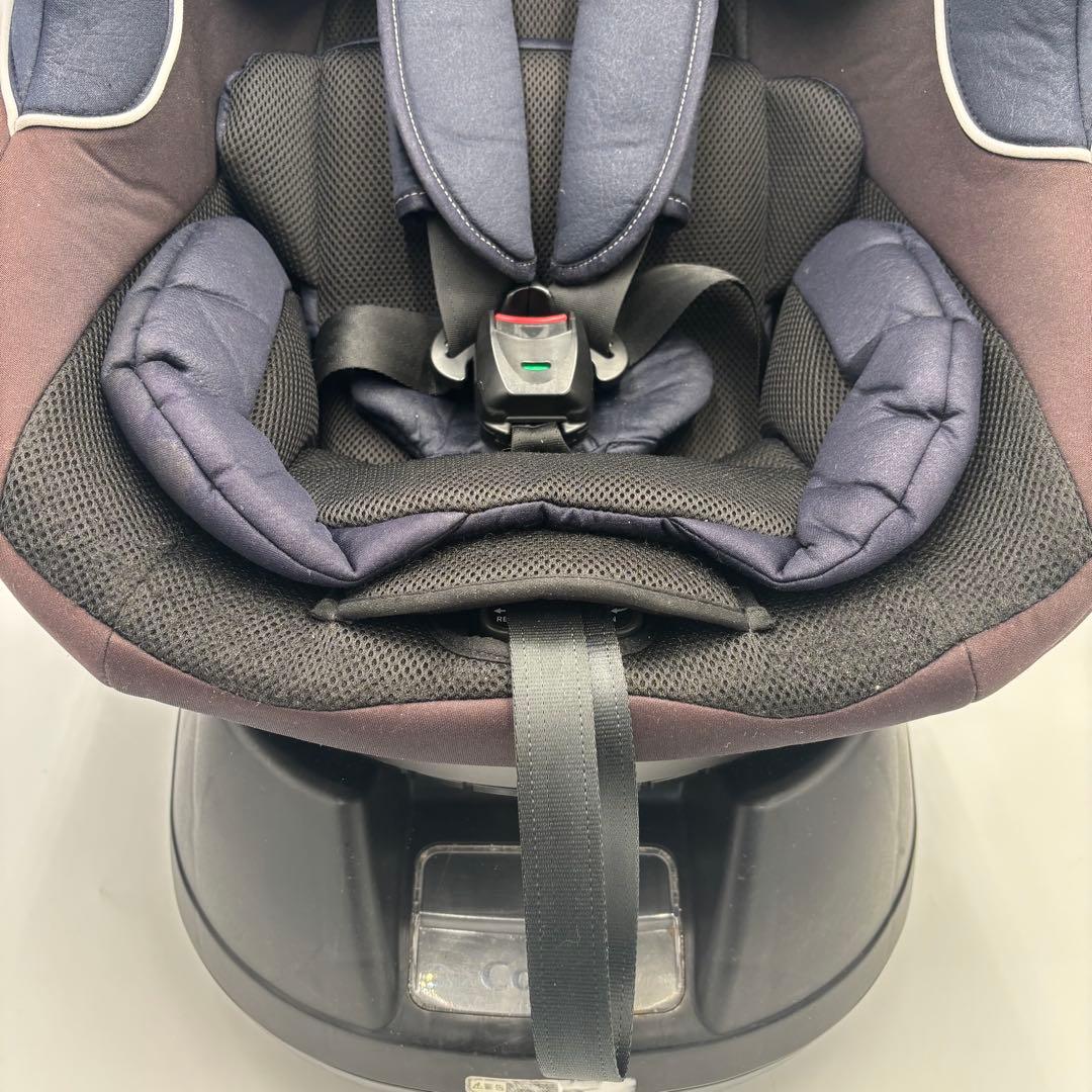 良品　コンビ　チャイルドシート　ネセルターンネクスト 360°ターン 新生児〜