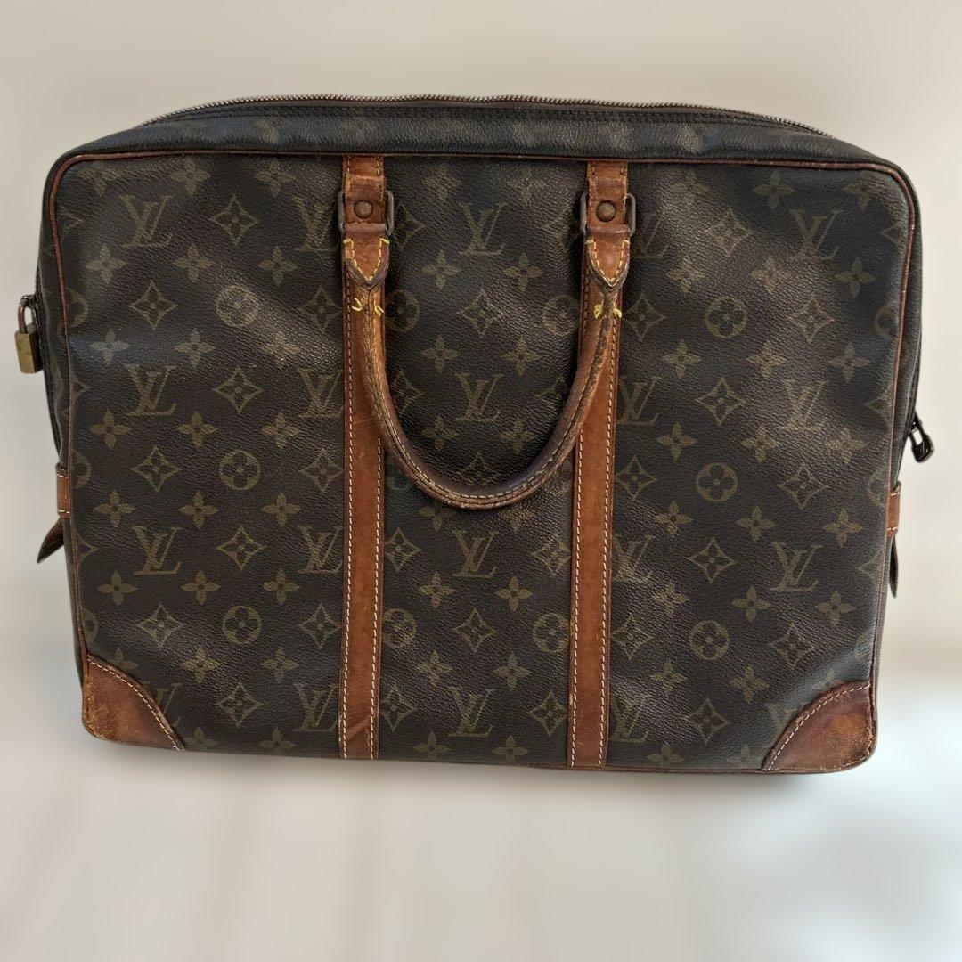 【最安値】ルイヴィトン モノグラム ポルトドキュマン・ヴォワヤージュ