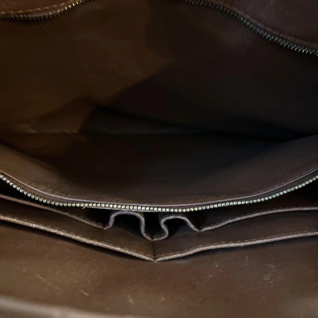 【最安値】ルイヴィトン モノグラム ポルトドキュマン・ヴォワヤージュ