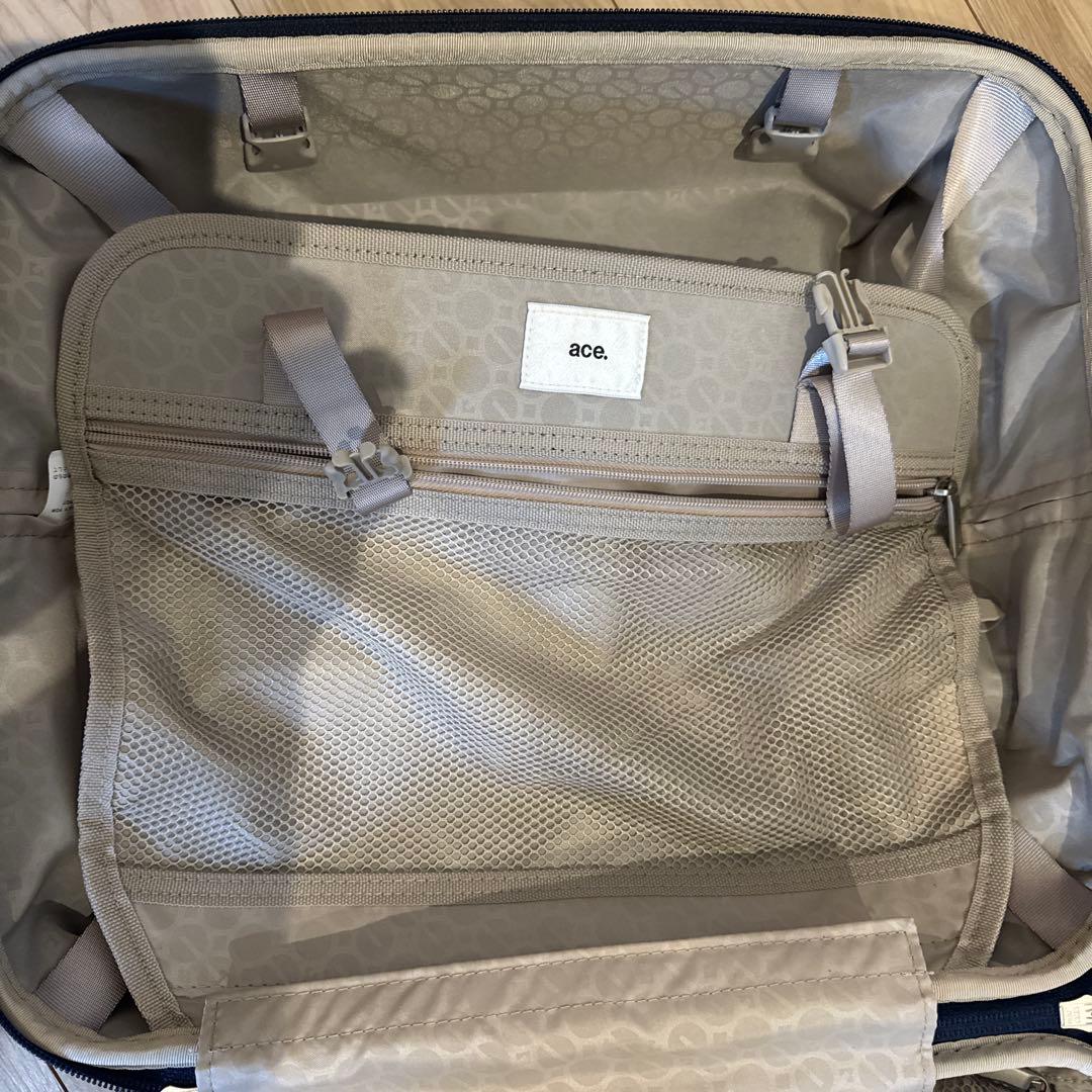 ace. キャリーバッグ