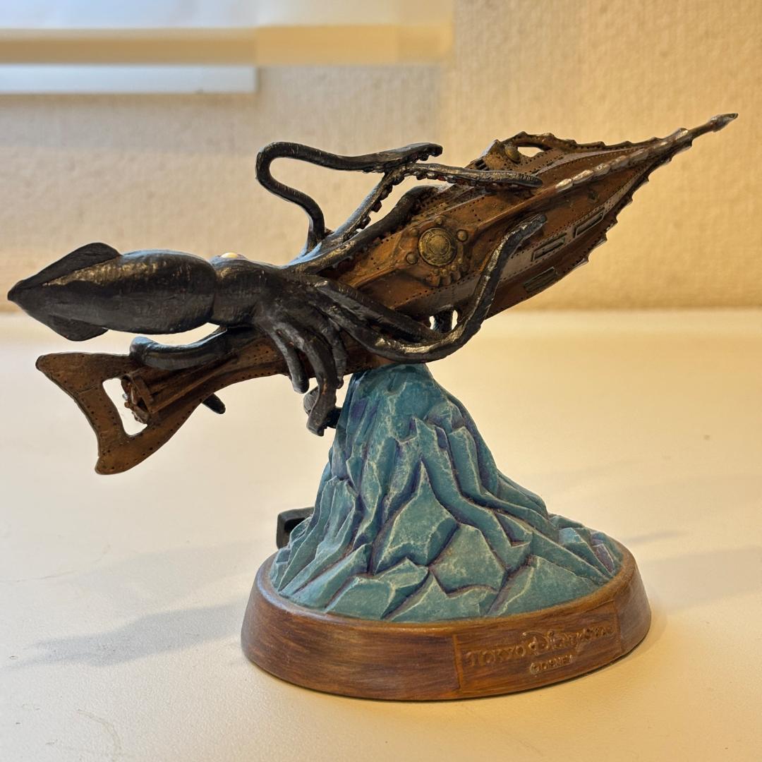 東京ディズニーシー フィギュア 海底2万マイル ノーチラス号と巨大イカ