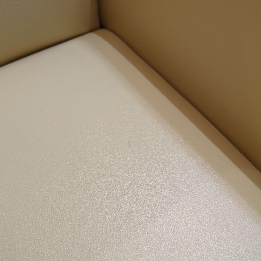 【中古美品】タカラベルモント REINE IIl エステ ネイル用ソファ ベッド