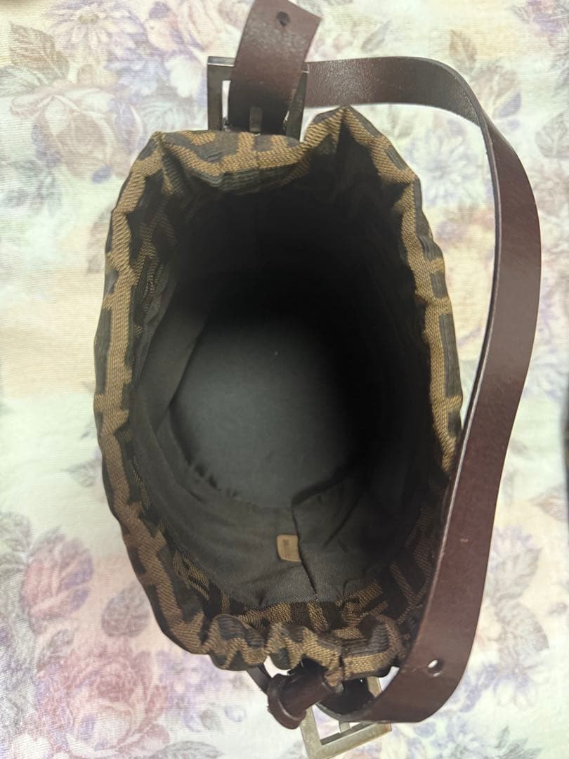 Fendi ロゴパターン ショルダーバッグ