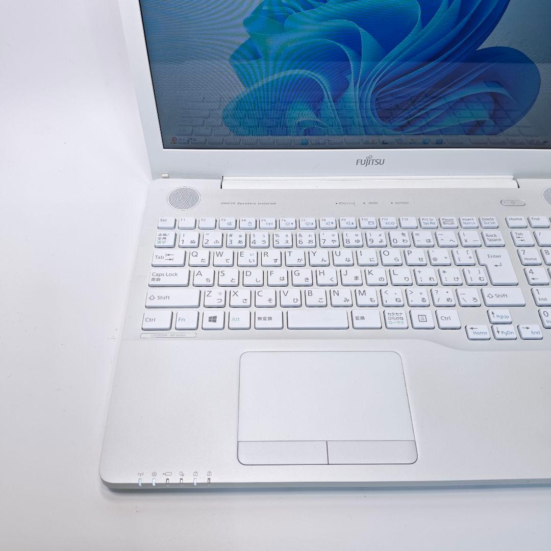 富士通 LIFEBOOK AH50/D2 FMVA50D2WP