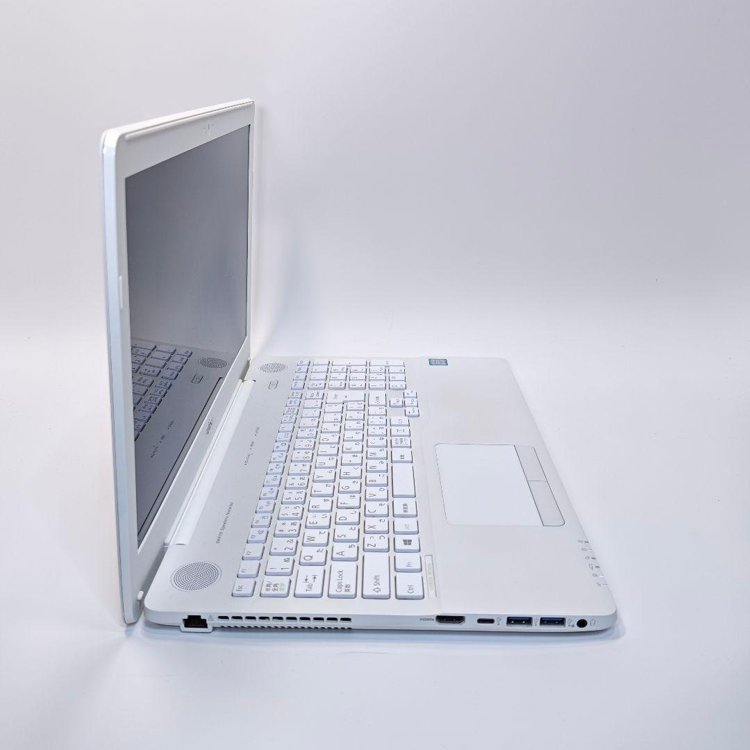 富士通 LIFEBOOK AH50/D2 FMVA50D2WP