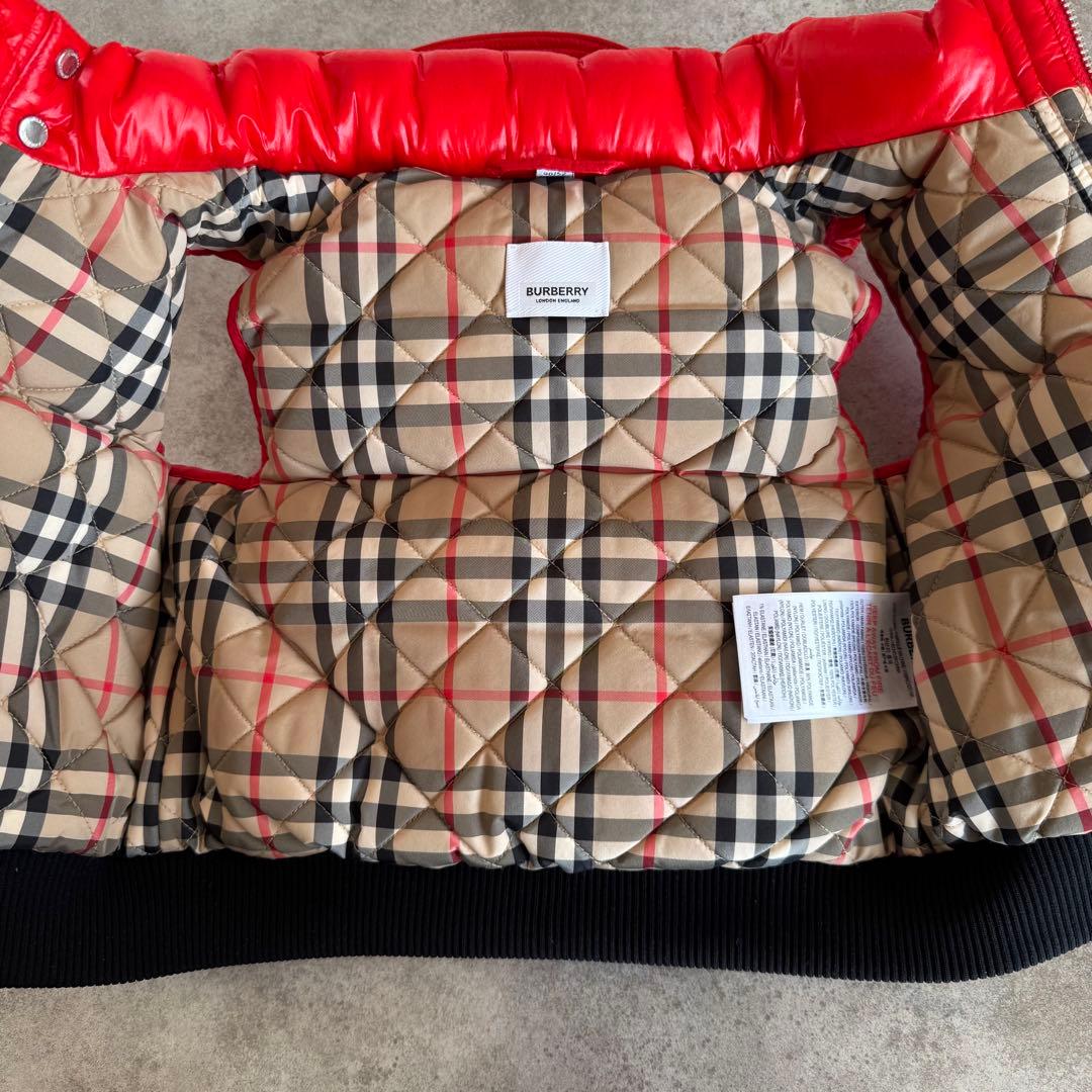 極美品 バーバリー キッズ ダウンベスト 92 赤 フード キッズ