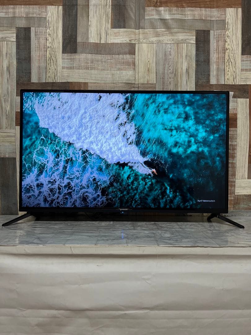 即日受渡❣️全国送料込マクスゼン43型液晶テレビゲームモード搭載。新品リモコン付