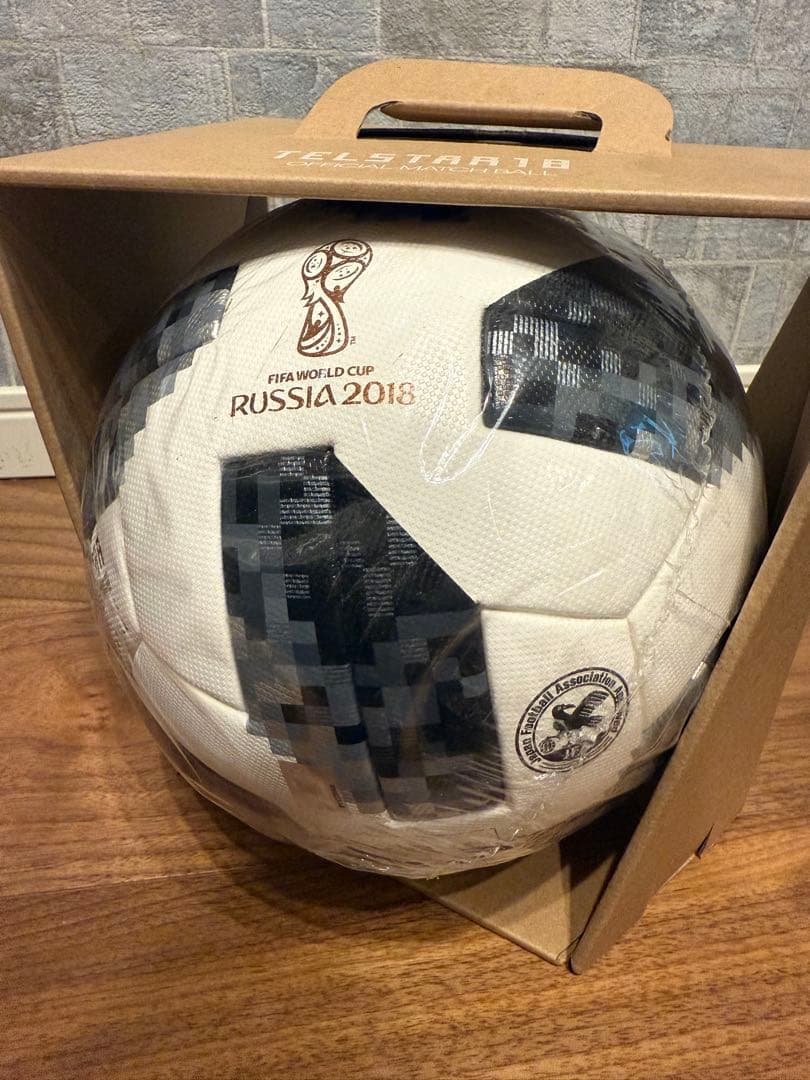 adidas TELSTAR 18 サッカーボール