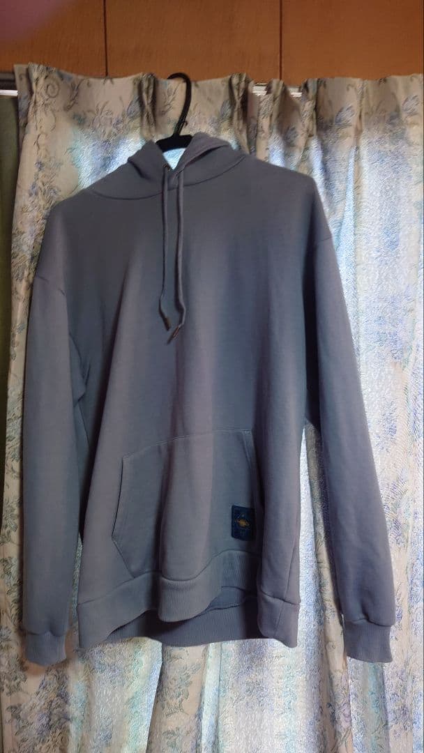 MONSTER STRIKE アパレル　ノストラダムスパーカー　L　カード付き