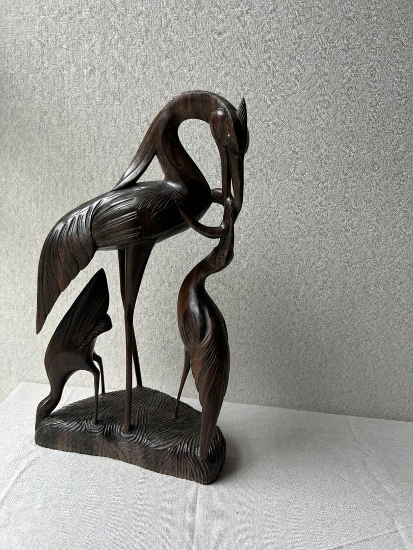 野鳥の彫刻 工芸品 アンティーク 親子 木製鳥彫刻 3羽のデザイン
