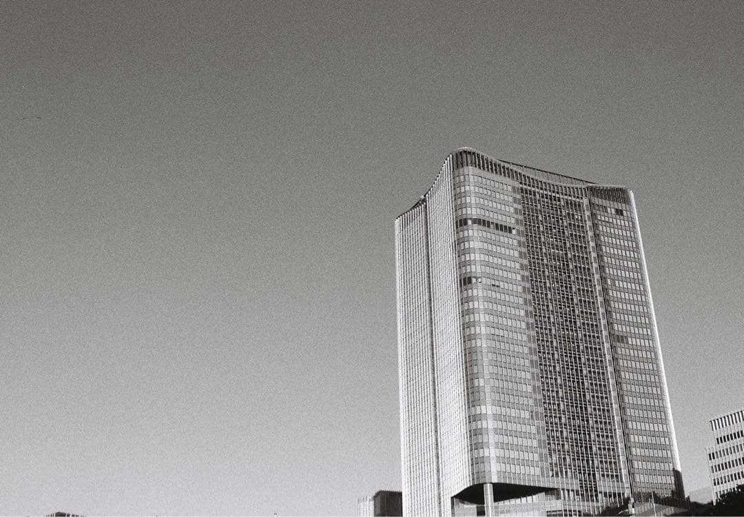 【動作品】Nikon FM10 + Zoom-NIKKOR 35~70mm