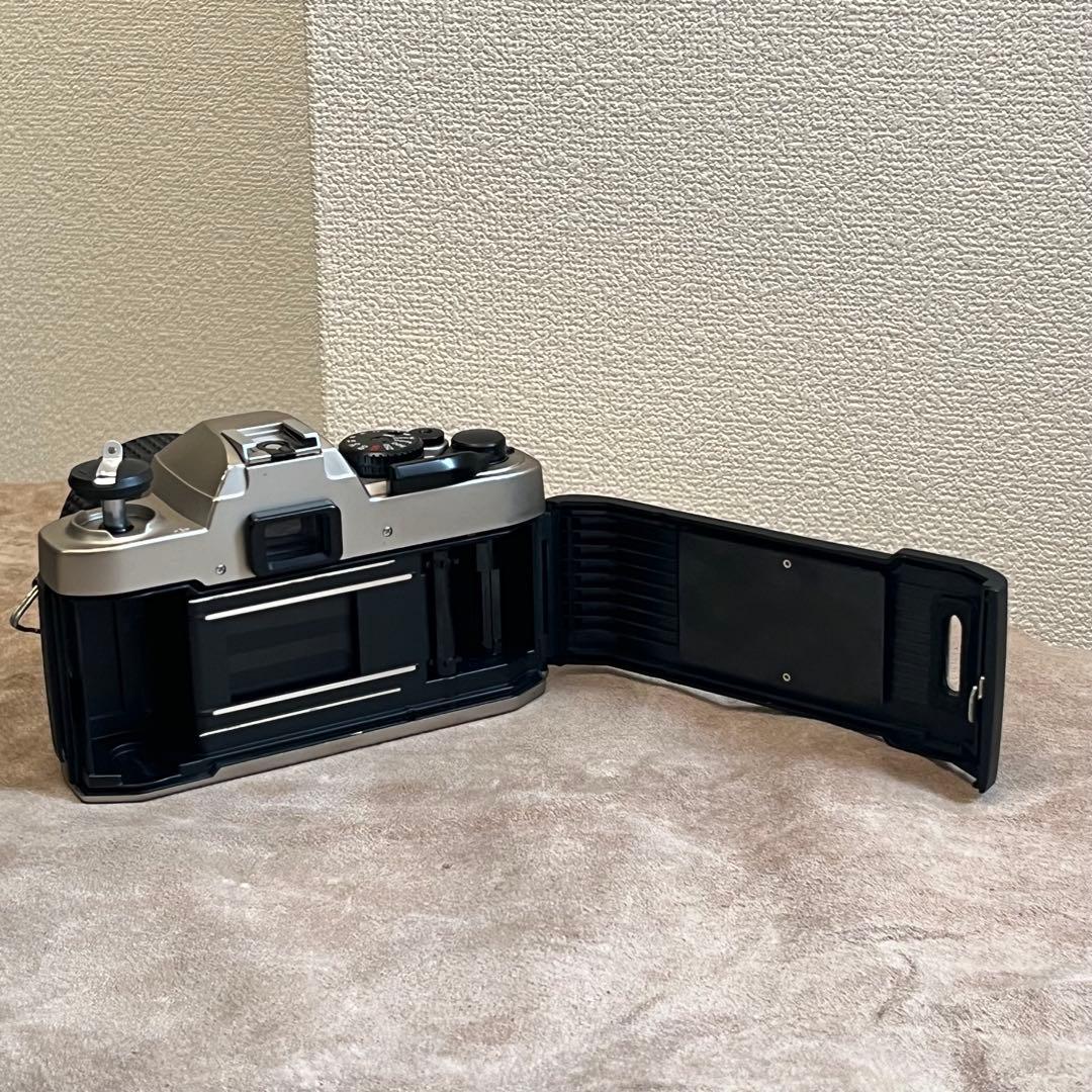 【動作品】Nikon FM10 + Zoom-NIKKOR 35~70mm