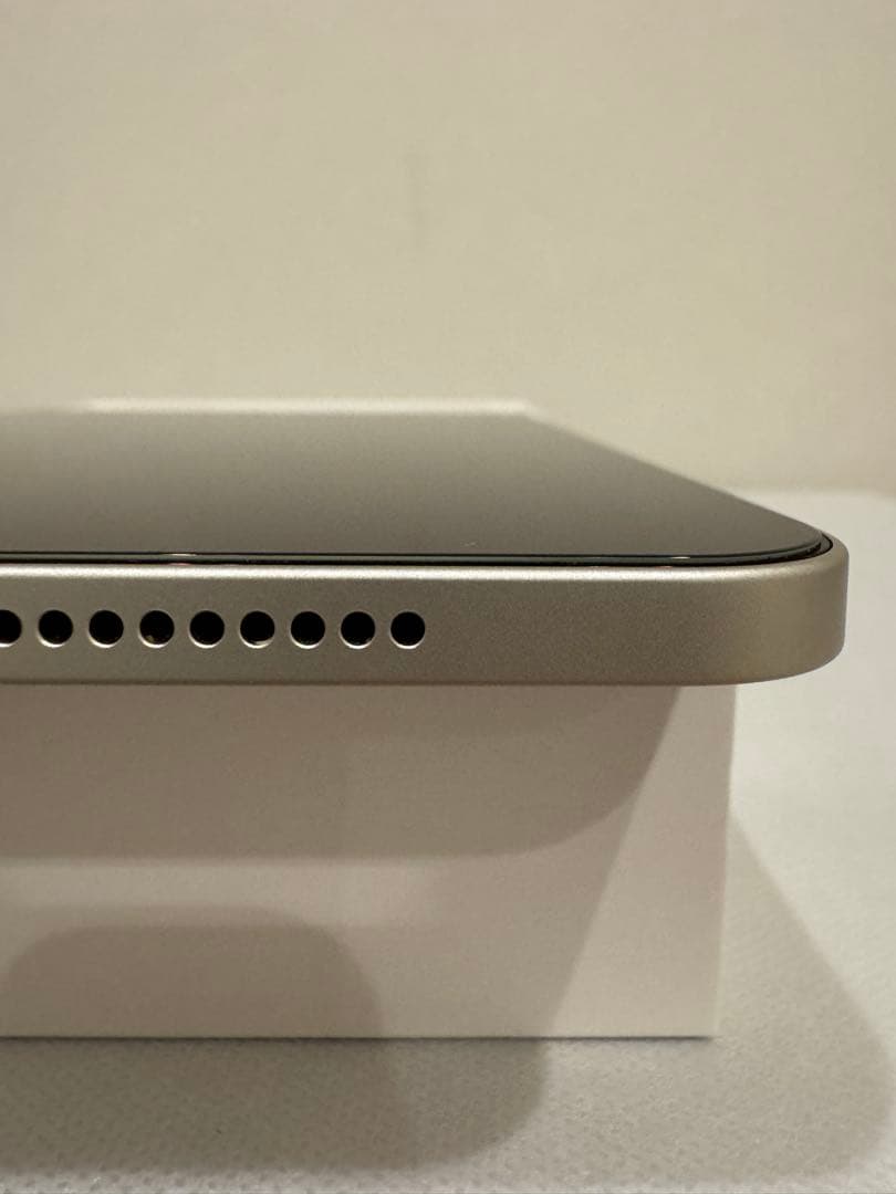 iPad mini (A17Pro)Wi-Fi 128GB スターライト