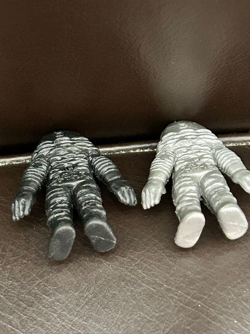 ウルトラマン怪獣消しゴム　 ザラブ星人　大　黒シルバー　2体セット