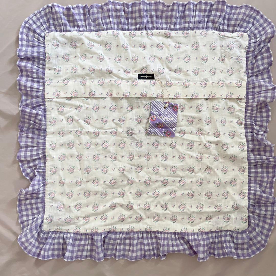 新品未使用　bonjour diary フリルクッションカバー 紫　パープル