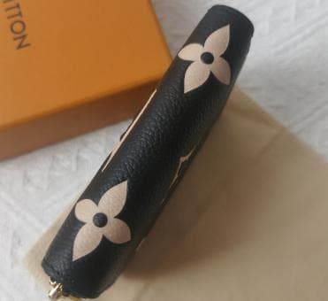 極美品 M69787 ケース財布