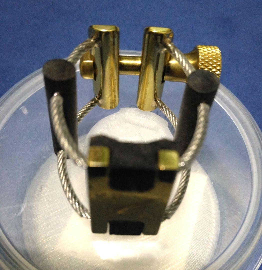 K-Plume（Kプルーム）ソプラノサックスリガチャー　ウッドブラス