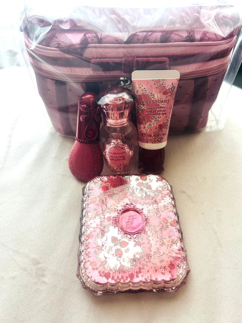 【新品】JILLSTUART 2024 Xmasコフレ ギルティパフェタイム