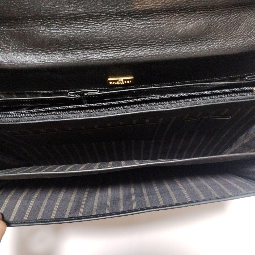 バレンシアガ ビジネスバッグ ダイヤル式 ブラック A4収納可能