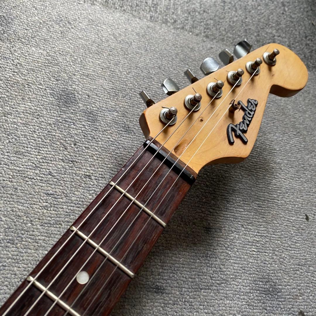 メタリックレッド ストラトキャスター EVHタイプ ノーブランド F社ロゴ付き