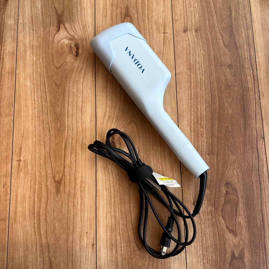 VODANA/ボダナ トリプルウェーブアイロン（40mm）